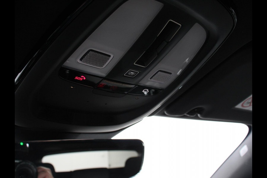 Volvo XC60 2.0 T6 Plug-in hybrid AWD Plus Dark | Harman/Kardon | Full LED | Adaptive Cruise Control + Pilot Assist |Parkeersensoren V&A+ 360 camera | Panaromadak