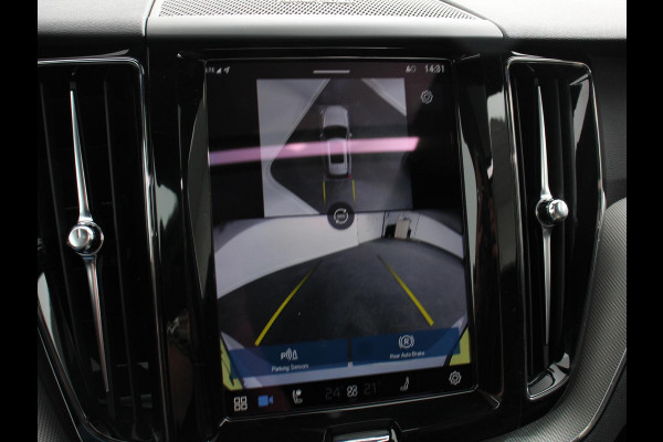 Volvo XC60 2.0 T6 Plug-in hybrid AWD Plus Dark | Harman/Kardon | Full LED | Adaptive Cruise Control + Pilot Assist |Parkeersensoren V&A+ 360 camera | Panaromadak