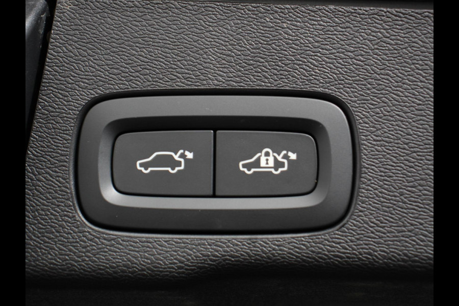 Volvo XC60 2.0 T6 Plug-in hybrid AWD Plus Dark | Harman/Kardon | Full LED | Adaptive Cruise Control + Pilot Assist |Parkeersensoren V&A+ 360 camera | Panaromadak