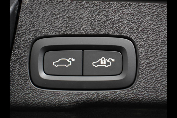 Volvo XC60 2.0 T6 Plug-in hybrid AWD Plus Dark | Harman/Kardon | Full LED | Adaptive Cruise Control + Pilot Assist |Parkeersensoren V&A+ 360 camera | Panaromadak