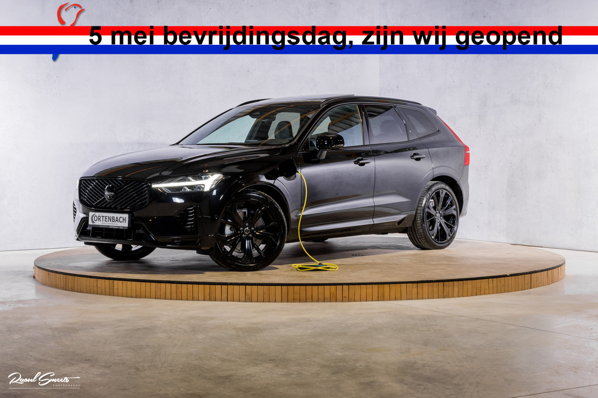 Volvo XC60 2.0 T8 Plug-in hybrid AWD Plus Black Edition Long Range | Zwenkbare trekhaak | Harman Kardon | Adaptieve cruise | Panorama dak | Nieuw |