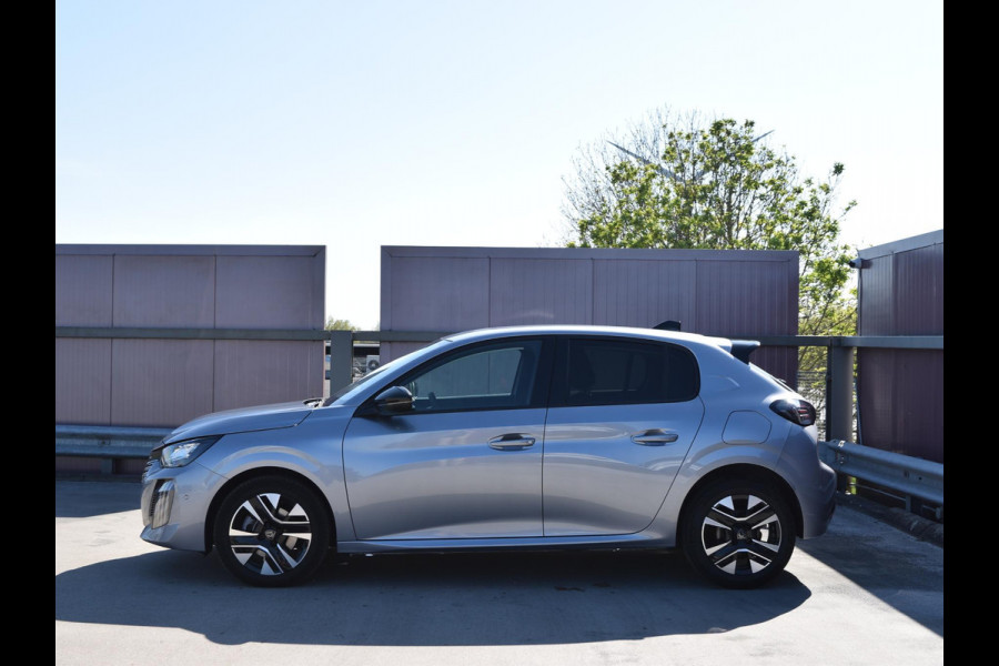 Peugeot 208 1.2 Hybrid 110 e-DCS6 Allure | TOT 8 JAAR GARANTIE | 110 PK | AUTOMAAT | NAVI | PARKEERSENSOREN MET CAMERA | CLIMATE CONTROL | 7.354 KM