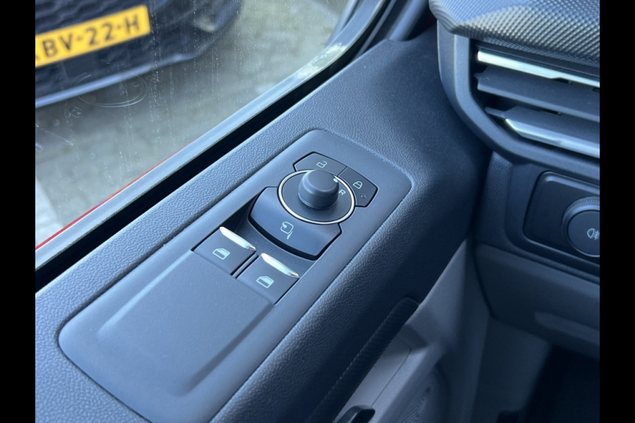 Ford Transit Custom 320 2.0 TDCI L1H1 Limited 150pk DRIVERPACK!