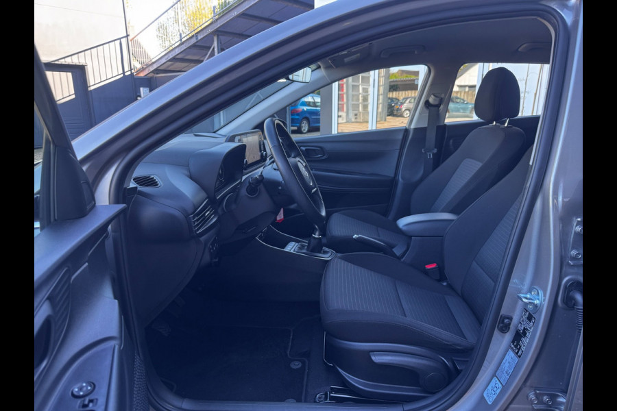 Hyundai i20 1.0 T-GDI Comfort Smart | 100 PK | Camera | Stoel + Stuurverwarming | Climate Control | Navigatie by App