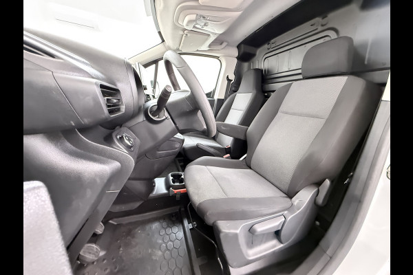 Opel Combo 1.5D L1H1 Navi Dab AppleCarplay AndroidAuto CruiseControl Airco SchuifdeurRechts Pdc Boordcomputer Elek.Ramen/Spiegels Usb Stuurbekrachtiging Mistlampen