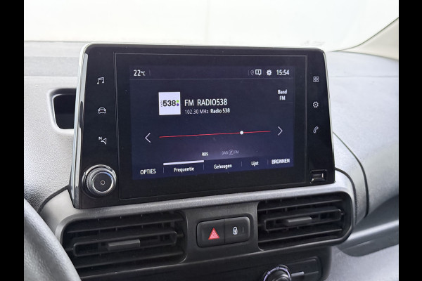 Opel Combo 1.5D L1H1 Navi Dab AppleCarplay AndroidAuto CruiseControl Airco SchuifdeurRechts Pdc Boordcomputer Elek.Ramen/Spiegels Usb Stuurbekrachtiging Mistlampen