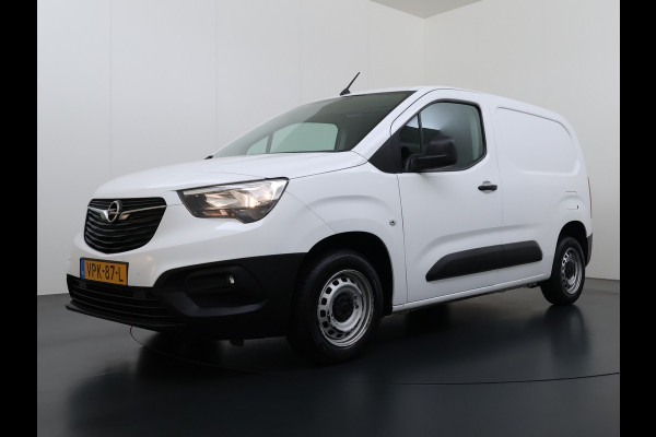 Opel Combo 1.5D L1H1 Navi Dab AppleCarplay AndroidAuto CruiseControl Airco SchuifdeurRechts Pdc Boordcomputer Elek.Ramen/Spiegels Usb Stuurbekrachtiging Mistlampen