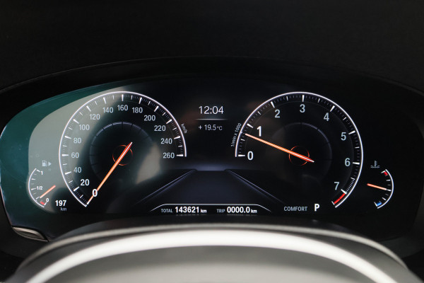 BMW 5 Serie Touring 520i High Executive Climate, Camera, Cruise, Navigatie, Bluetooth, Sportstoelen, DAB, PDC, 19''
