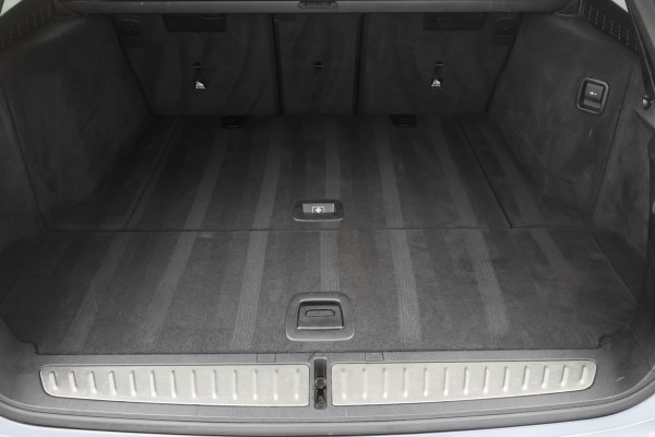 BMW 5 Serie Touring 520i High Executive Climate, Camera, Cruise, Navigatie, Bluetooth, Sportstoelen, DAB, PDC, 19''