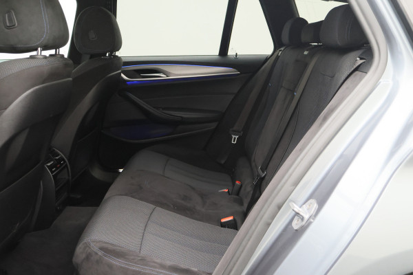 BMW 5 Serie Touring 520i High Executive Climate, Camera, Cruise, Navigatie, Bluetooth, Sportstoelen, DAB, PDC, 19''