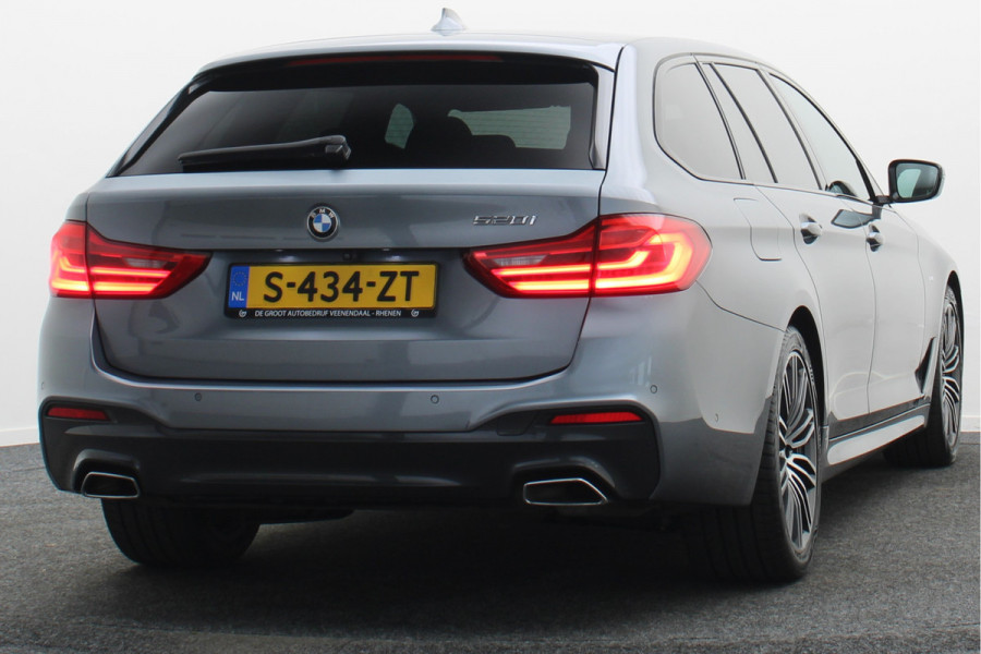 BMW 5 Serie Touring 520i High Executive Climate, Camera, Cruise, Navigatie, Bluetooth, Sportstoelen, DAB, PDC, 19''