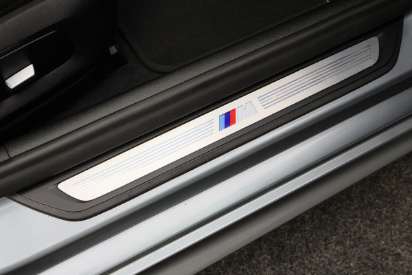 BMW 5 Serie Touring 520i High Executive Climate, Camera, Cruise, Navigatie, Bluetooth, Sportstoelen, DAB, PDC, 19''
