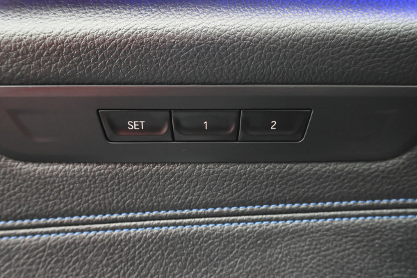 BMW 5 Serie Touring 520i High Executive Climate, Camera, Cruise, Navigatie, Bluetooth, Sportstoelen, DAB, PDC, 19''