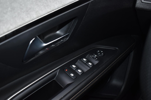 Peugeot 5008 1.2 PureTech 130PK Aut. GT Black Pakket | 7 Zits | Navi | Camera | 19 Inch LM | Incl. garantie