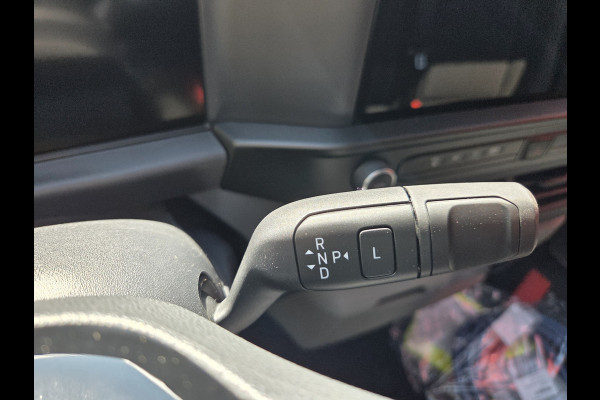 Ford E-Transit Cust. 320 L2H1 136PK Trend 65 kWh Automaat Airco | Cruise | Camera | Apple CP| Trekhaak 8 STUKS
