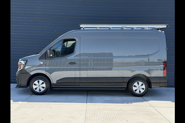 Renault Master T35 2.0 dCi 170 PK L2H2 Extra Imperiaal / Navi / Camera