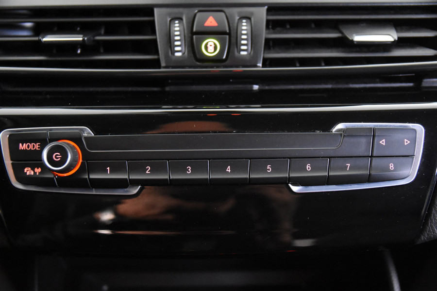 BMW 2 Serie Active Tourer 216i *1ste Eigenaar*Leer*Trekhaak*Navigatie*