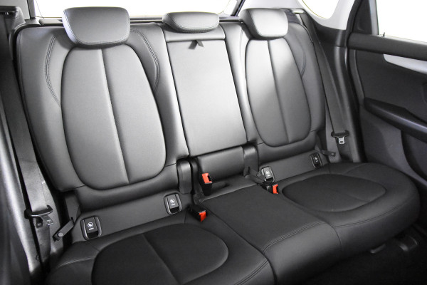 BMW 2 Serie Active Tourer 216i *1ste Eigenaar*Leer*Trekhaak*Navigatie*