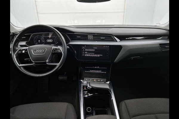 Audi e-tron E-tron 55 quattro advanced 95 kWh SoH 91%. (NL-auto, Goed OnderH, Navi, Climate Con, Parkeersensoren, Etc)