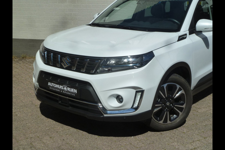 Suzuki Vitara 1.4 Boosterjet Style Smart Hybrid|Panodak|Led|Adaptive-Cruise|Keyless-Entry|Stoelverwarming|16.000km