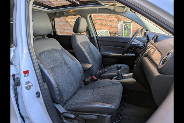 Suzuki Vitara 1.4 Boosterjet Style Smart Hybrid|Panodak|Led|Adaptive-Cruise|Keyless-Entry|Stoelverwarming|16.000km