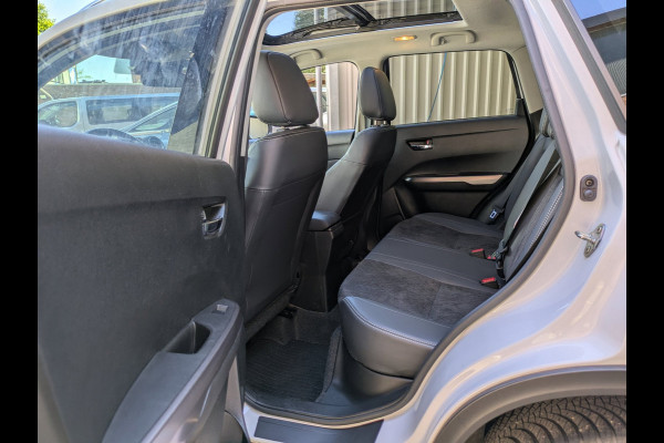 Suzuki Vitara 1.4 Boosterjet Style Smart Hybrid|Panodak|Led|Adaptive-Cruise|Keyless-Entry|Stoelverwarming|16.000km