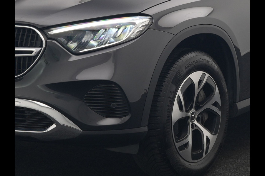 Mercedes-Benz GLC 300e 4MATIC Luxury Line 313pk Dealer O.H. | Trekhaak Af Fabriek | Adaptive Cruise | Camera | Lederen Sportstoelen Memory & Verwarmd | Sfeerverlichting | Blis | Stuur Verwarmd | Navigatie | DAB | Plug In Hybrid |