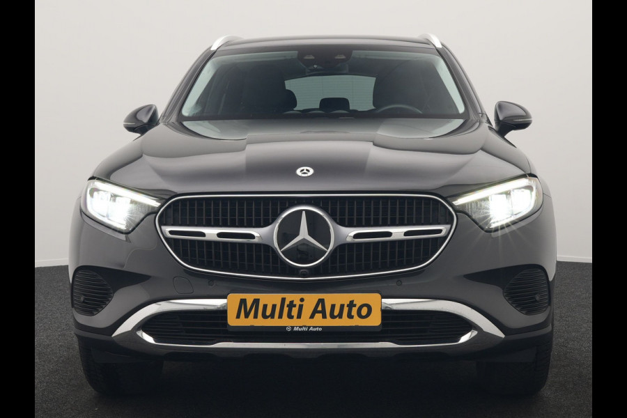 Mercedes-Benz GLC 300e 4MATIC Luxury Line 313pk Dealer O.H. | Trekhaak Af Fabriek | Adaptive Cruise | Camera | Lederen Sportstoelen Memory & Verwarmd | Sfeerverlichting | Blis | Stuur Verwarmd | Navigatie | DAB | Plug In Hybrid |