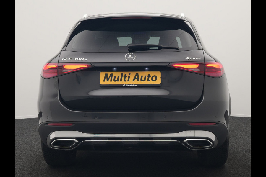 Mercedes-Benz GLC 300e 4MATIC Luxury Line 313pk Dealer O.H. | Trekhaak Af Fabriek | Adaptive Cruise | Camera | Lederen Sportstoelen Memory & Verwarmd | Sfeerverlichting | Blis | Stuur Verwarmd | Navigatie | DAB | Plug In Hybrid |