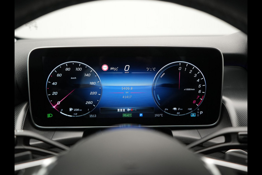 Mercedes-Benz GLC 300e 4MATIC Luxury Line 313pk Dealer O.H. | Trekhaak Af Fabriek | Adaptive Cruise | Camera | Lederen Sportstoelen Memory & Verwarmd | Sfeerverlichting | Blis | Stuur Verwarmd | Navigatie | DAB | Plug In Hybrid |