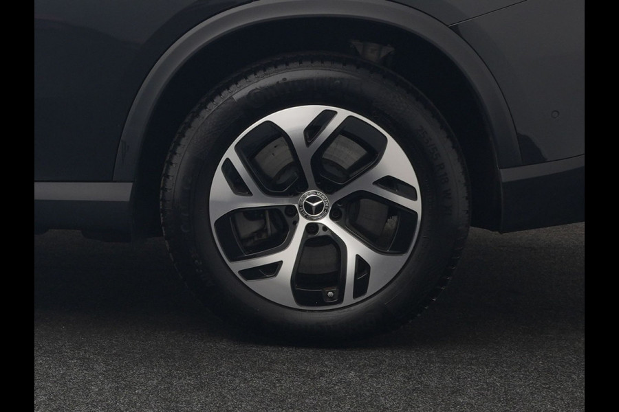 Mercedes-Benz GLC 300e 4MATIC Luxury Line 313pk Dealer O.H. | Trekhaak Af Fabriek | Adaptive Cruise | Camera | Lederen Sportstoelen Memory & Verwarmd | Sfeerverlichting | Blis | Stuur Verwarmd | Navigatie | DAB | Plug In Hybrid |