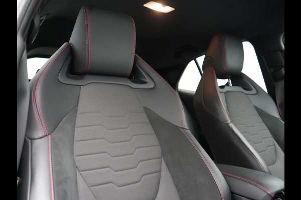 Toyota Corolla 2.0 Hybrid Executive 184pk Dealer O.H | Adaptive Cruise | Head Up | Camera | Sportstoelen Verwarmd | Keyless | Apple Carplay | Navigatie | Blis | DAB |