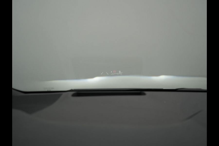 Toyota Corolla 2.0 Hybrid Executive 184pk Dealer O.H | Adaptive Cruise | Head Up | Camera | Sportstoelen Verwarmd | Keyless | Apple Carplay | Navigatie | Blis | DAB |