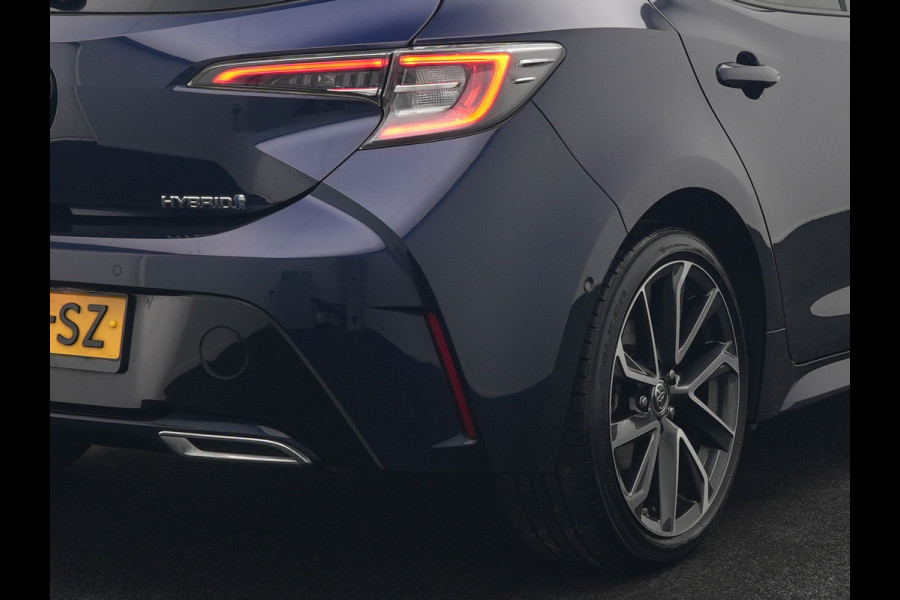 Toyota Corolla 2.0 Hybrid Executive 184pk Dealer O.H | Adaptive Cruise | Head Up | Camera | Sportstoelen Verwarmd | Keyless | Apple Carplay | Navigatie | Blis | DAB |