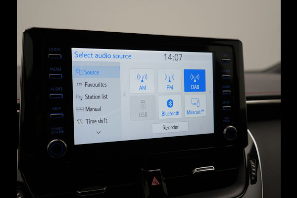 Toyota Corolla 2.0 Hybrid Executive 184pk Dealer O.H | Adaptive Cruise | Head Up | Camera | Sportstoelen Verwarmd | Keyless | Apple Carplay | Navigatie | Blis | DAB |