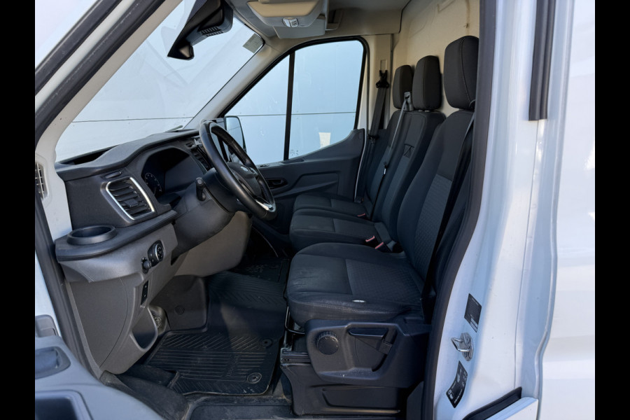 Ford E-Transit 68kWh 184PK L2H2 317km WLTP 96,1% (SOH) BEV Snelladen Camera Cruise control Climate control Carplay Navigatie Parkeersensoren
