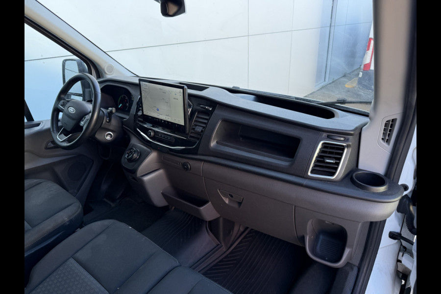 Ford E-Transit 68kWh 184PK L2H2 317km WLTP 96,1% (SOH) BEV Snelladen Camera Cruise control Climate control Carplay Navigatie Parkeersensoren