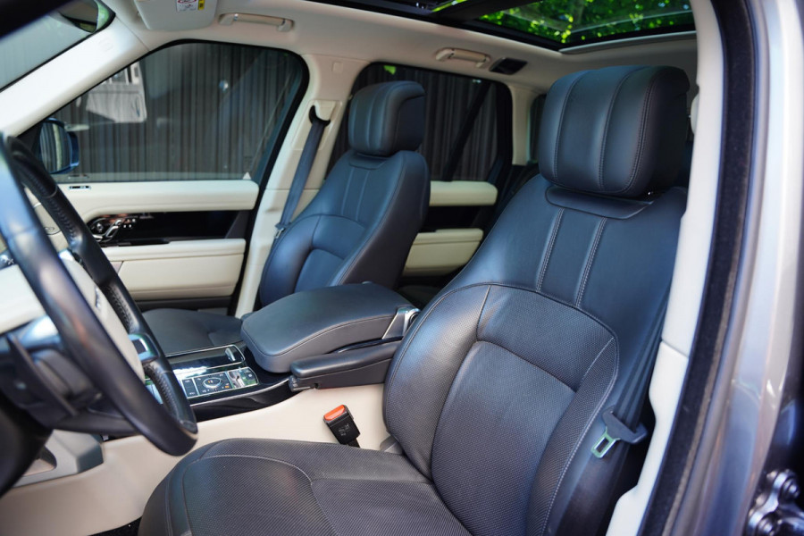 Land Rover Range Rover 3.0 SDV6 HSE Panoramadak / Meridian / Elek. Trekhaak