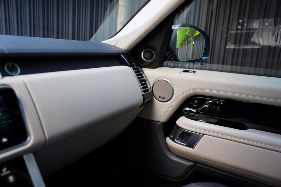 Land Rover Range Rover 3.0 SDV6 HSE Panoramadak / Meridian / Elek. Trekhaak