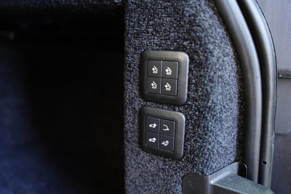 Land Rover Range Rover 3.0 SDV6 HSE Panoramadak / Meridian / Elek. Trekhaak