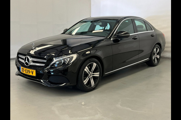 Mercedes-Benz C-Klasse 180 / Camera / Trekhaak / Stoelverwarming