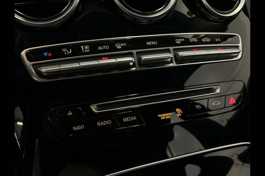 Mercedes-Benz C-Klasse 180 / Camera / Trekhaak / Stoelverwarming