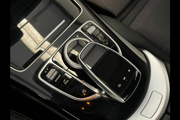 Mercedes-Benz C-Klasse 180 / Camera / Trekhaak / Stoelverwarming