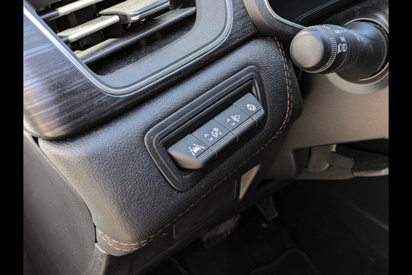 Renault Captur 1.6 E-Tech Hybrid 145 Initiale Paris|Leder|Elektr.Stoel|360-Camera|Stoelverwarming|Digi.Dash|45.000km