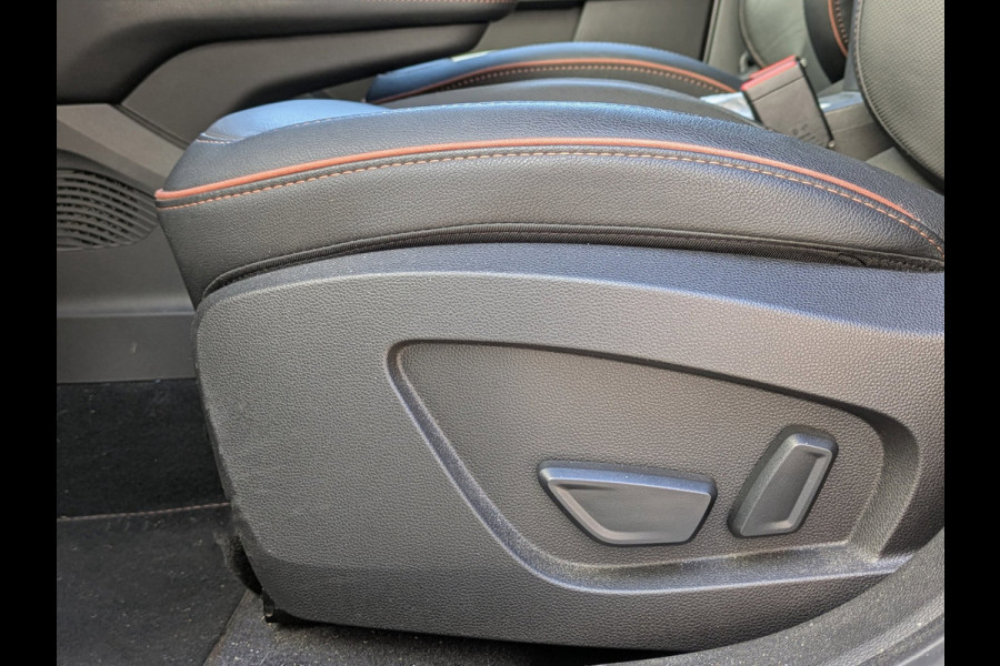 Renault Captur 1.6 E-Tech Hybrid 145 Initiale Paris|Leder|Elektr.Stoel|360-Camera|Stoelverwarming|Digi.Dash|45.000km