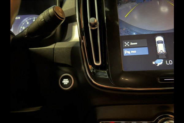 Volvo XC40 1.5 T3 Momentum Pro Automaat | Camera | ACC | CarPlay | LED | Stoelverwarming