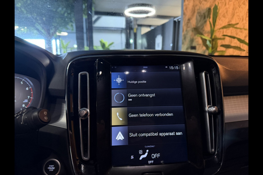 Volvo XC40 1.5 T3 Momentum Pro Automaat | Camera | ACC | CarPlay | LED | Stoelverwarming