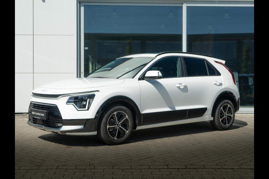Kia Niro 1.6 GDi Hybrid DynamicPlusLine | Schuif/kantel dak| Stoel en stuurverwarming | Navigatie | Achteruitrijcamera |