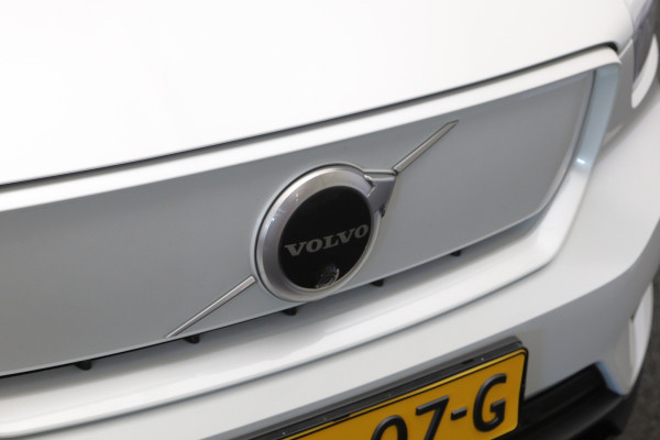 Volvo XC40 Recharge P8 AWD 408 PK R-Design, Panoramadak, Winterpakket, H/K Sound, 360 Camera