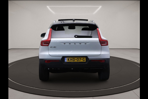 Volvo XC40 Recharge P8 AWD 408 PK R-Design, Panoramadak, Winterpakket, H/K Sound, 360 Camera